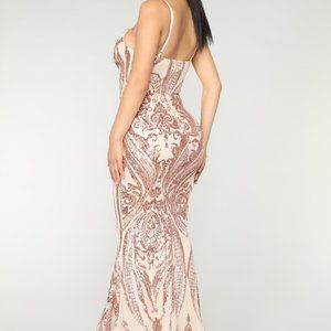 Queen of love Pink rose gold sequin gown